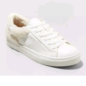 Universal Thread Women's Nia Sneakers